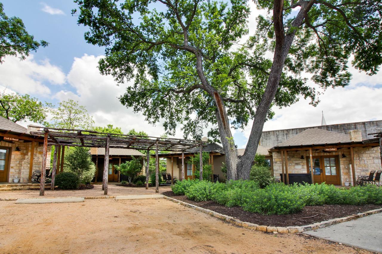 Wine Country Cottages On Main Fredericksburg Extérieur photo
