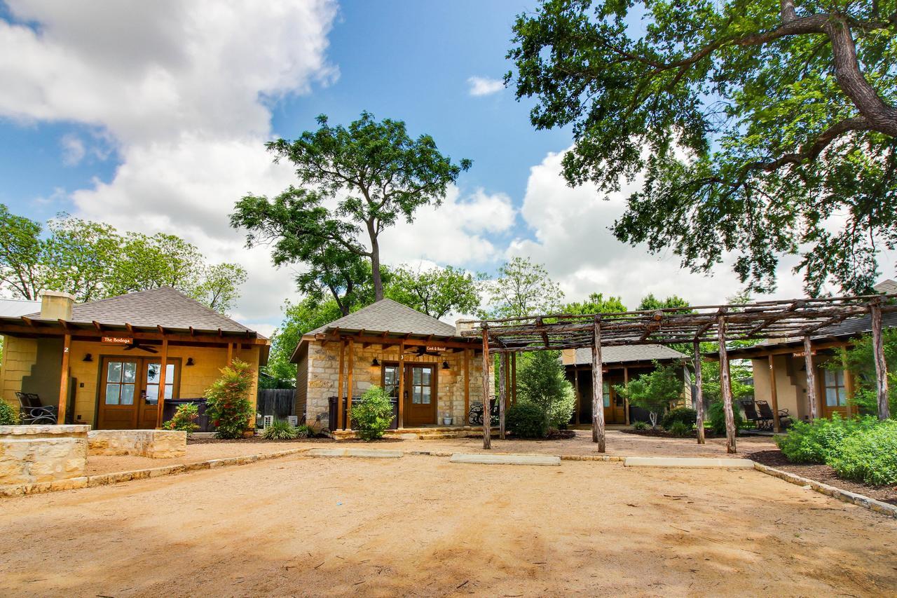 Wine Country Cottages On Main Fredericksburg Chambre photo