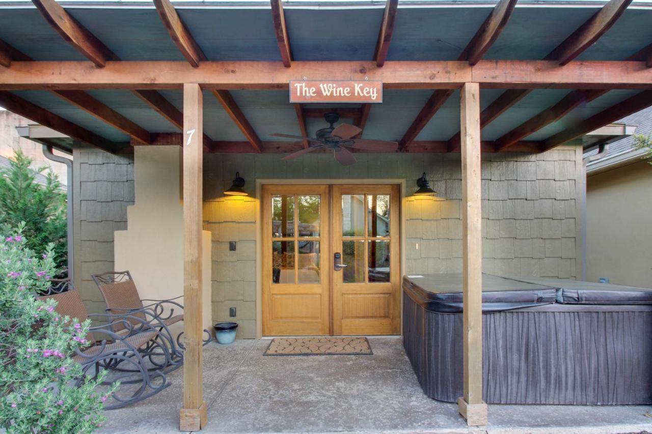 Wine Country Cottages On Main Fredericksburg Chambre photo